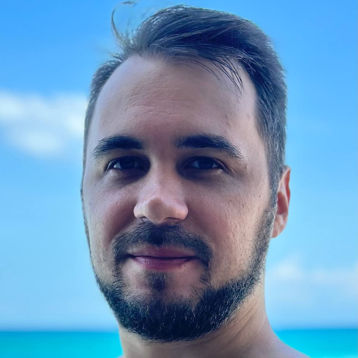 От идеи до запуска — делаю веб-продукты, которые реально работают